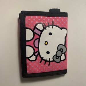 Hello kitty trifold wallet
